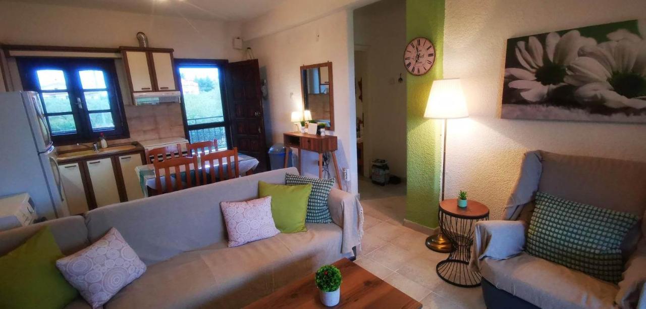 Golden Summer Apartment Néa Fókaia Kültér fotó